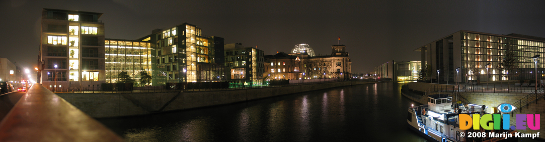 25050-25055 The Reichstag at night from river Spree